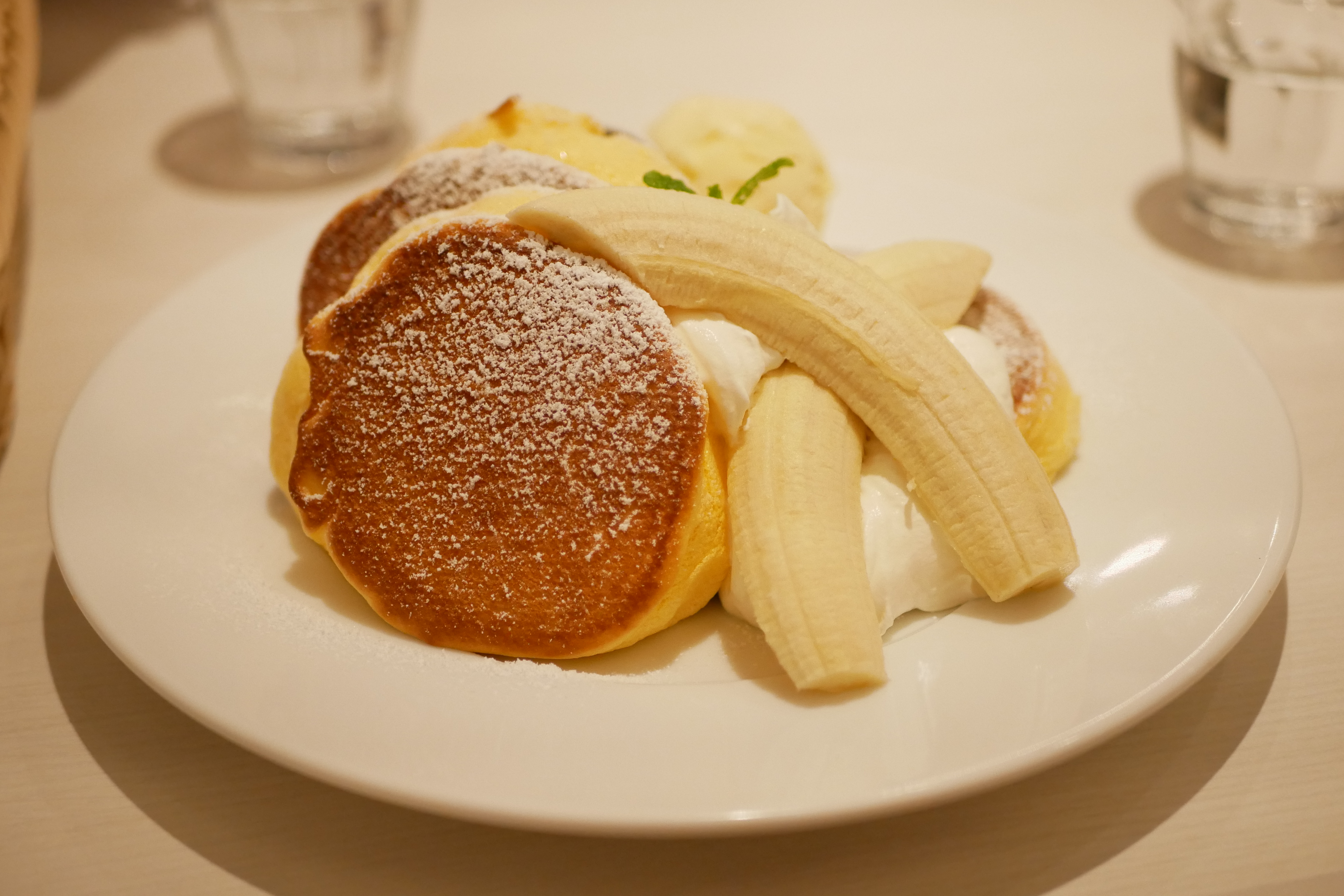 新宿 幸せのパンケーキ でふわふわパンケーキランチ Cafe Trip